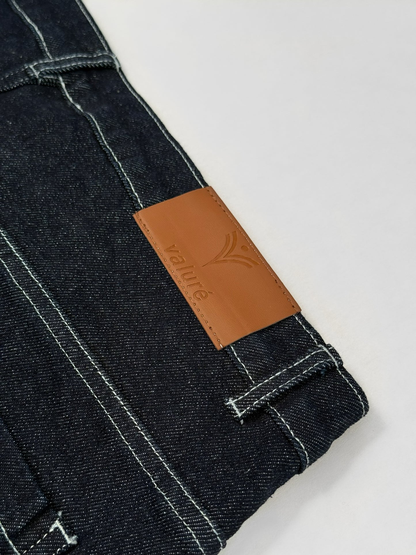 RELAXED RAW DENIM JEANS [OBSIDIAN BLUE]